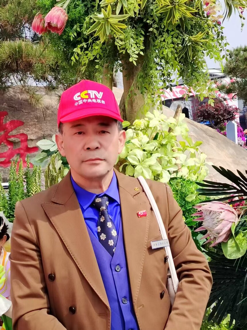 1775545447370293.jpg bcb0a866b520c59b549ede60063326b.jpg