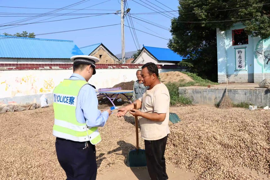 30c9d208fcc3f7b31b7af7dd808eebe9.jpg