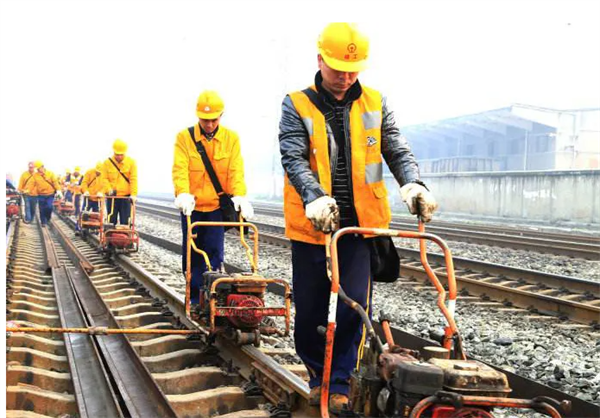 铁道工程施工与养护.png
