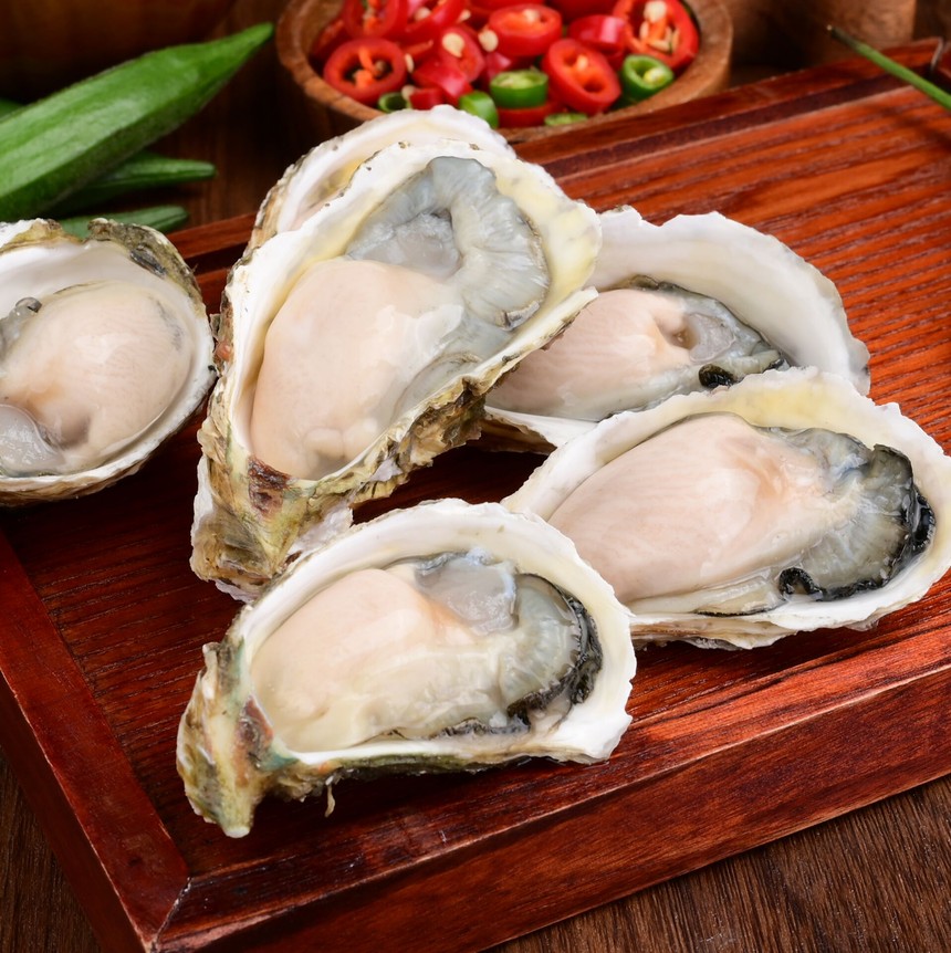 Half shell oyster (1).jpg