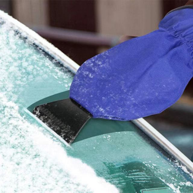 Ice Scraper UCHY4.jpg