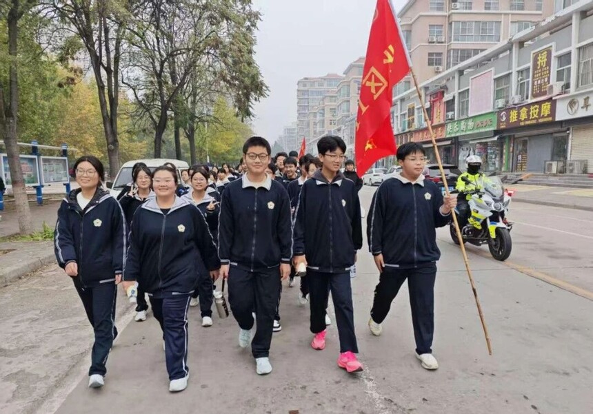 ɽ�������һ��ѧ�����ߵ�˼���Ρ�����ֲ�ҹ��黳 ������ɫѪ��11.jpg