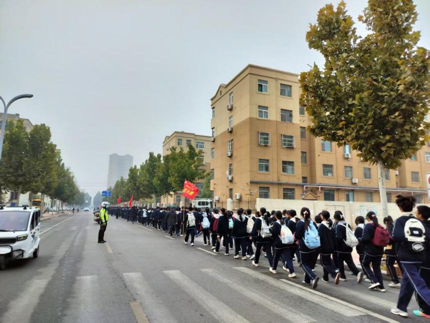 ɽ�������һ��ѧ�����ߵ�˼���Ρ�����ֲ�ҹ��黳 ������ɫѪ��12.png