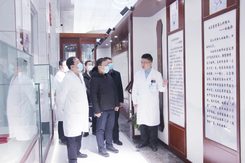 县委常委、县纪委书记朱凯到我院调研指导疫情防控工作 县委常委、县纪委书记朱凯到我院调研指导疫情防控工作