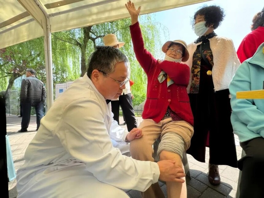 ���ϳйŷ� ��ҽ����ң���̨�������ҽԺ�����Ͳ�����ҽҩ��������չ��ᣬ��ҽҩ��ɫ��Ȧ�ۡ�������