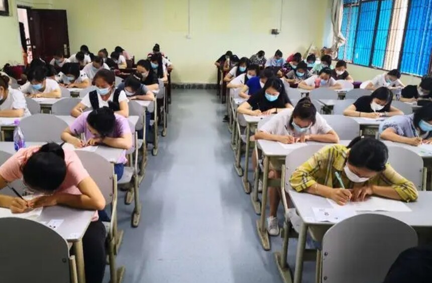 校园心理工作者篇:识别与应对学生的考试焦虑 校园心理工作者篇:识别与应对学生的考试焦虑