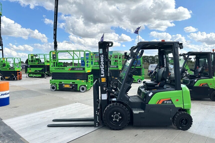 1758014222208159.jpg 7eab726aee3b8bfdb52f603b69ccb003.jpg