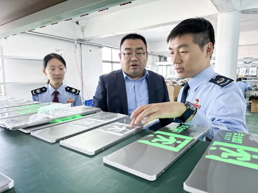 1704177694557008.jpg 1704177694557008.jpg