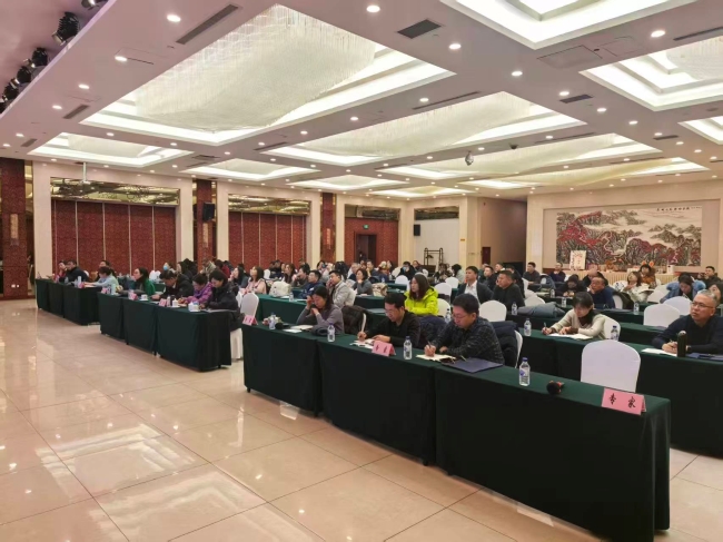 2025��12�¡����ع��۱����������������������������ѵ��