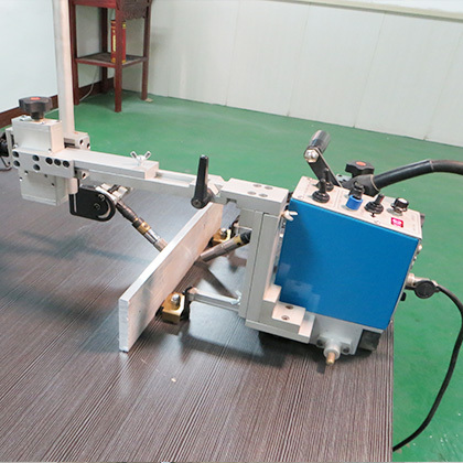 KA-H4 雙槍角焊小車