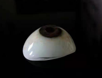 װ