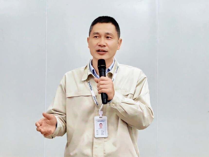 1774508251878017.jpg retouch_2026032115113816.jpg