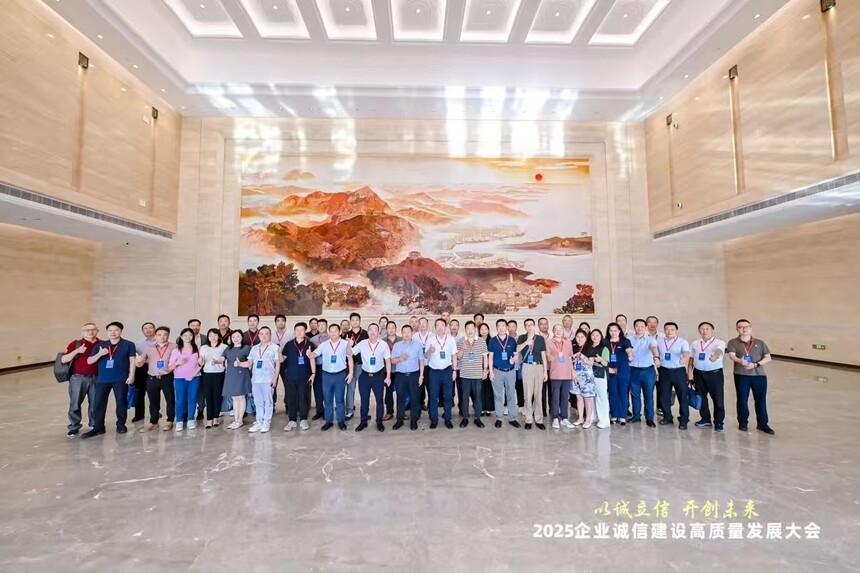 1759285179119502.jpg 351759285153_.pic.jpg