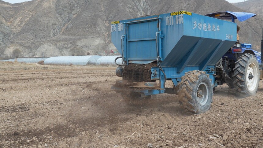 C7574T01.JPG