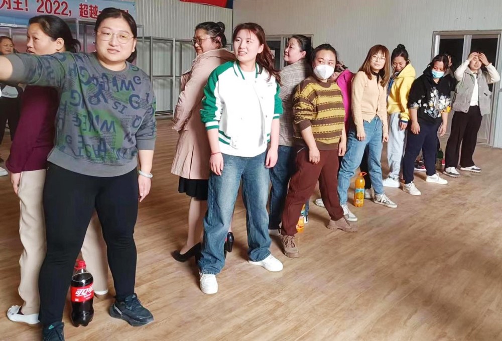 ף���A��Ů�񂃹��տ옷��