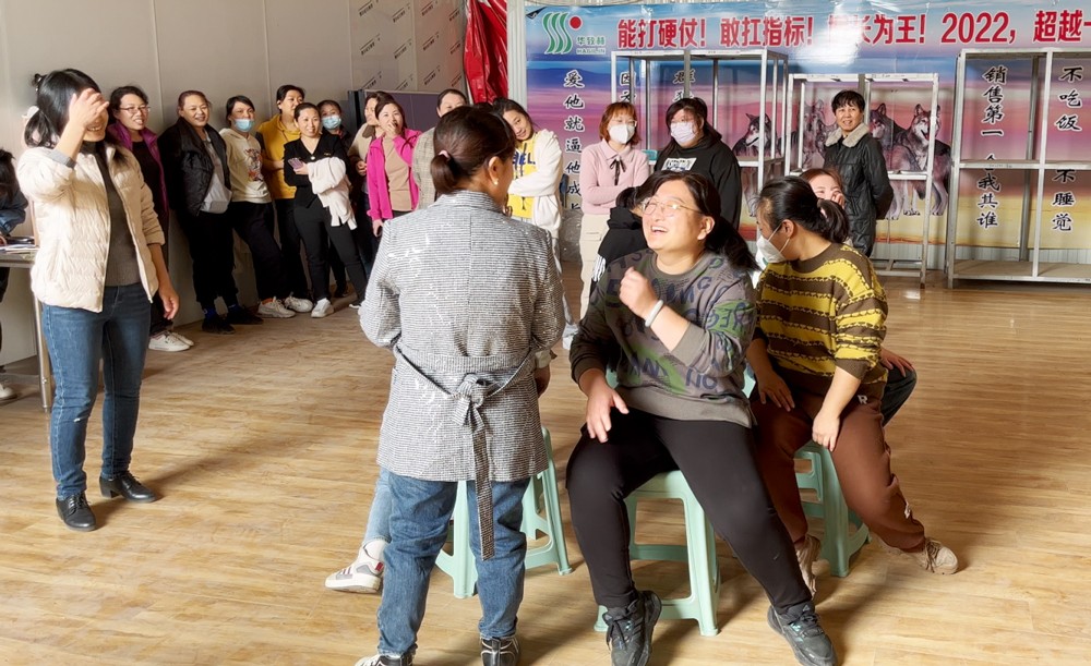 ף���A��Ů�񂃹��տ옷��