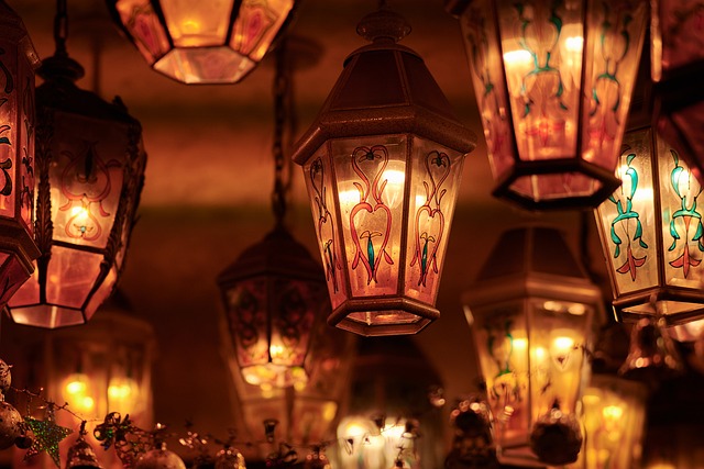 lantern-6894507_640.jpg