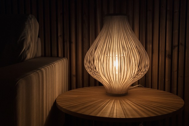 lamp-4053962_640.jpg