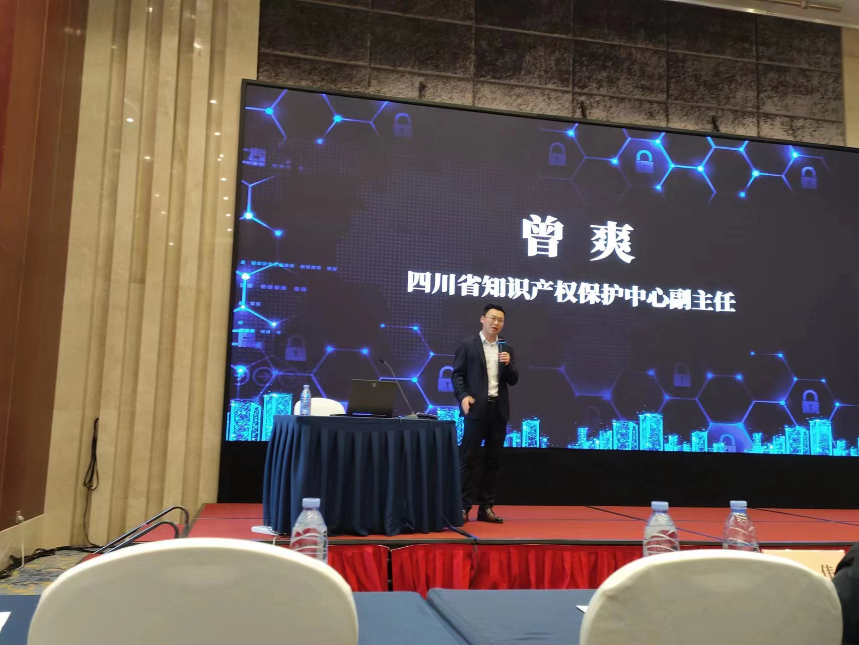 1688711366730560.jpg 4d5bfb2e5a56cee101bec3a2e42cafb.jpg