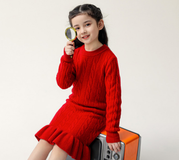 CASHMERE/WOOL SWEATERS AND PANTS