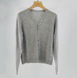 CASHMERE/WOOL SWEATERS AND PANTS