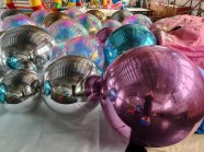 《揭秘高端婚禮充氣鏡面球!河南霞光工廠直