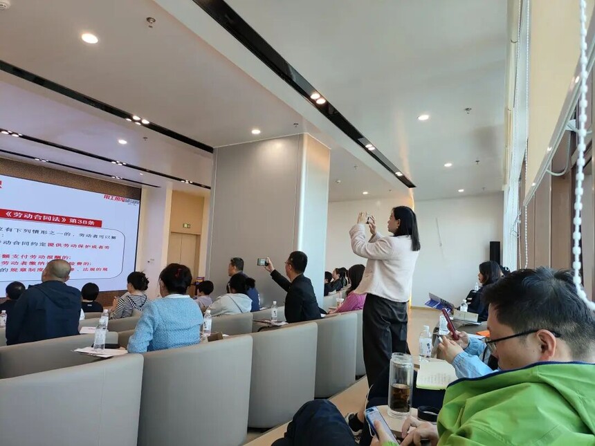 2f5d50fc-390c-49fb-978d-e7f9bce9e3da.jpg