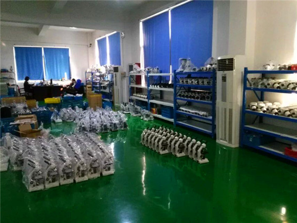16110G0055c38.jpg