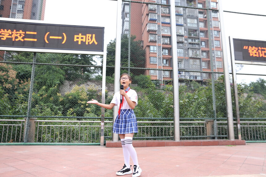 DƬ.JPG
