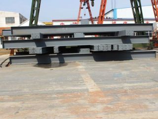 鋼結(jié)構(gòu)