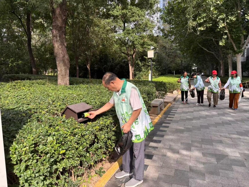 1763804517541876.jpg 京贸国际城文明养犬务宣传稿.jpg