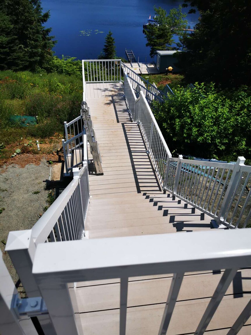 Deck-Lake-1.jpg