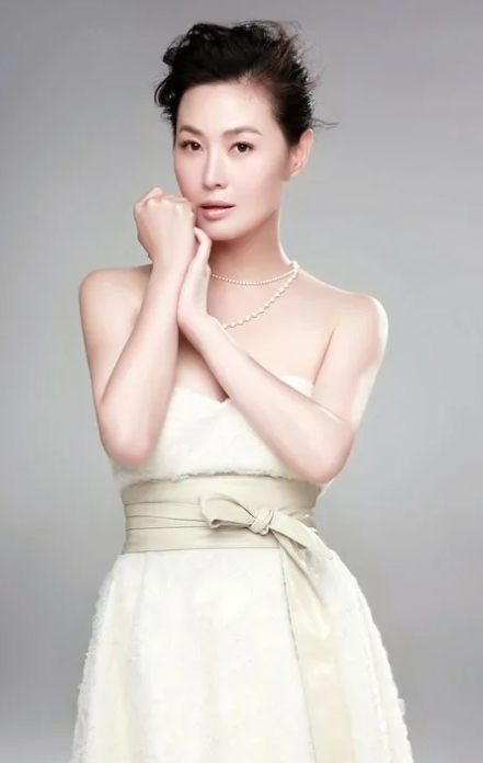 王思懿_明星经纪公司 明星代言公司 亿勤锐力传媒