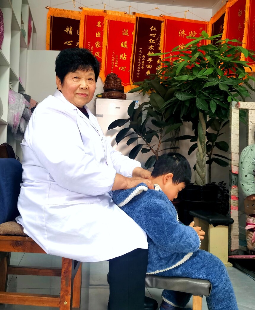 1703749475282860.jpg 张院长.jpg