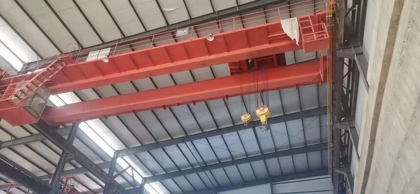 Double beam crane..jpg