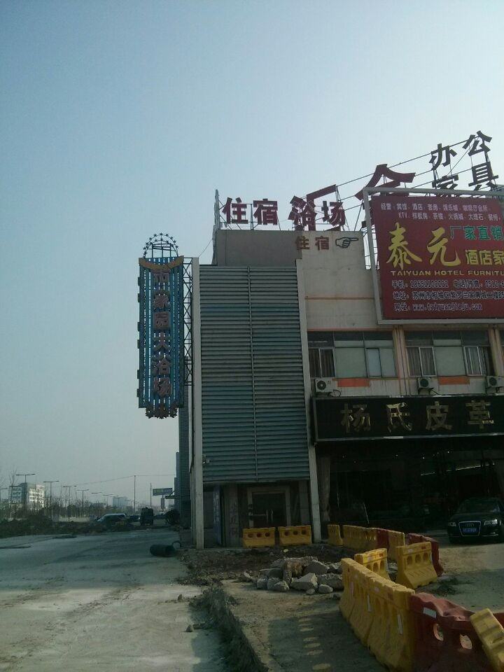221.jpg