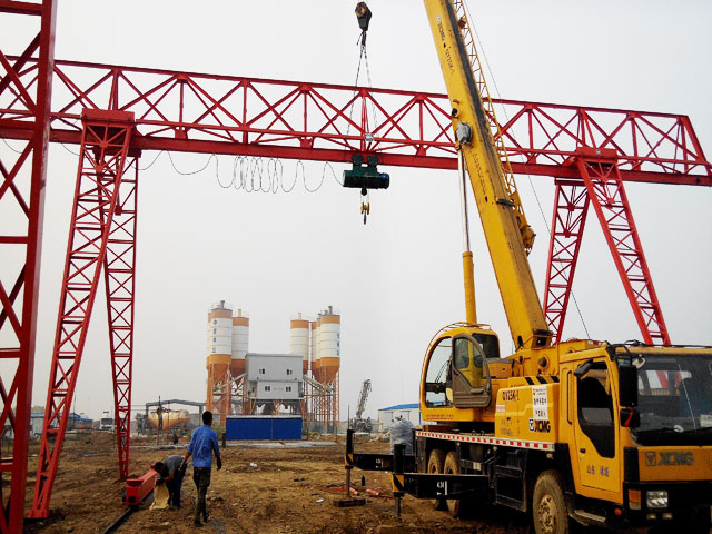 1694391666876577.jpg 03MHh電動葫蘆門式起重機(花架式).jpg