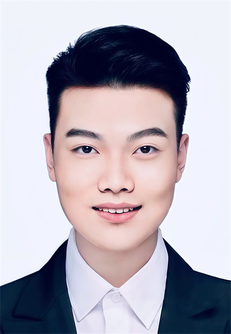 1737363667893577.jpg 个人证件照.jpg