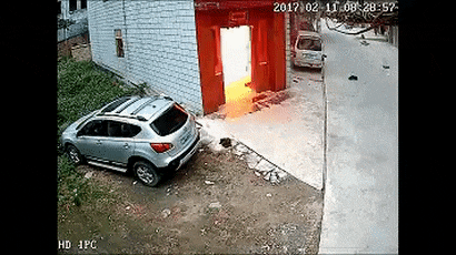 1723432925874912.gif 640.gif