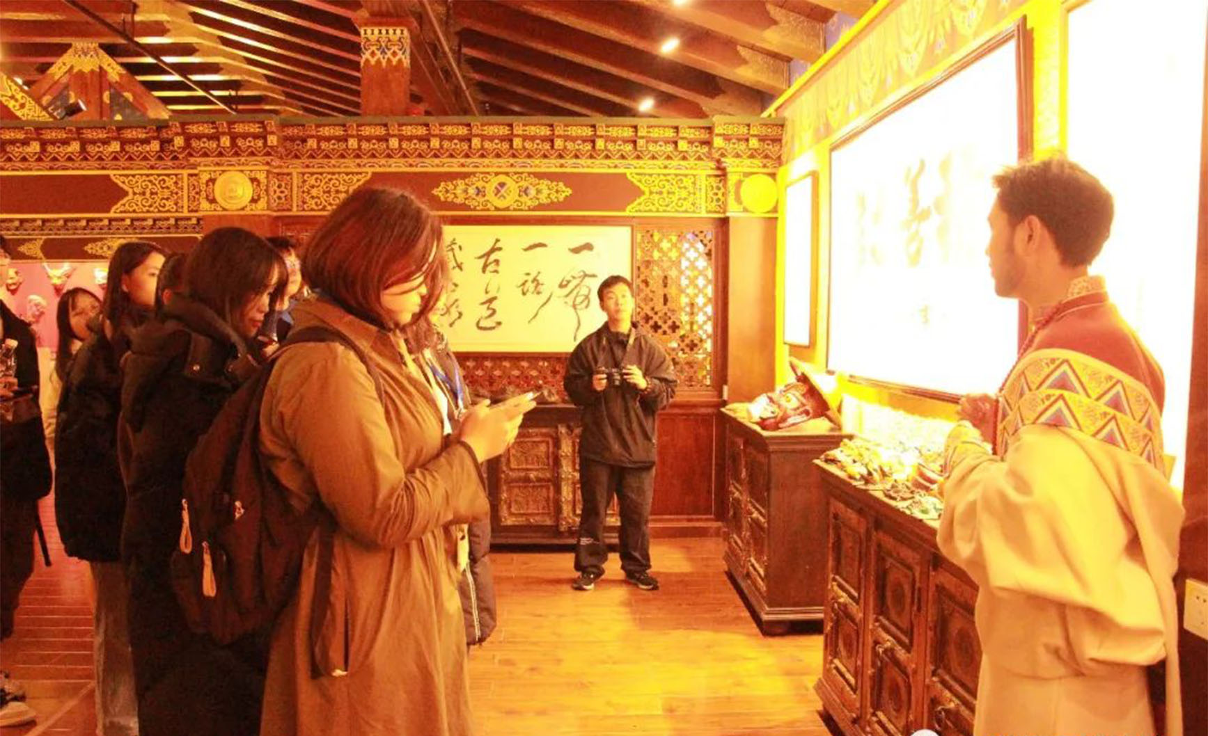 1704855767206715.jpg 5.jpg