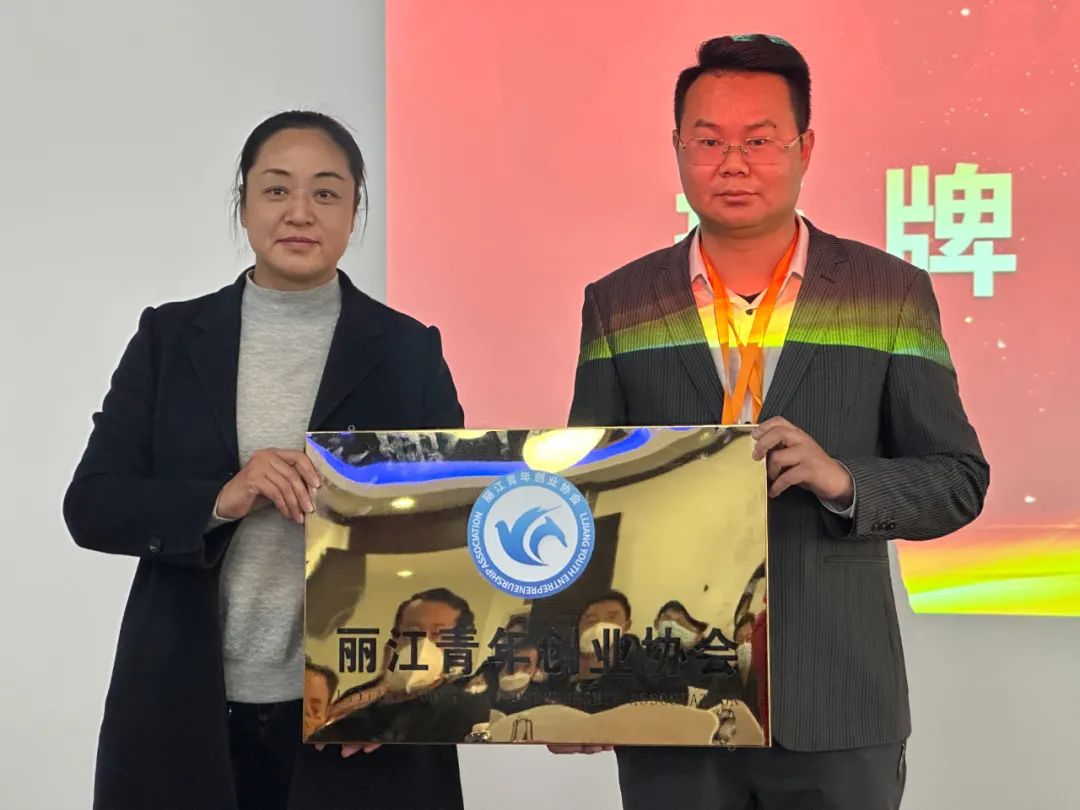 1704956352278050.jpg 1704956352278050.jpg