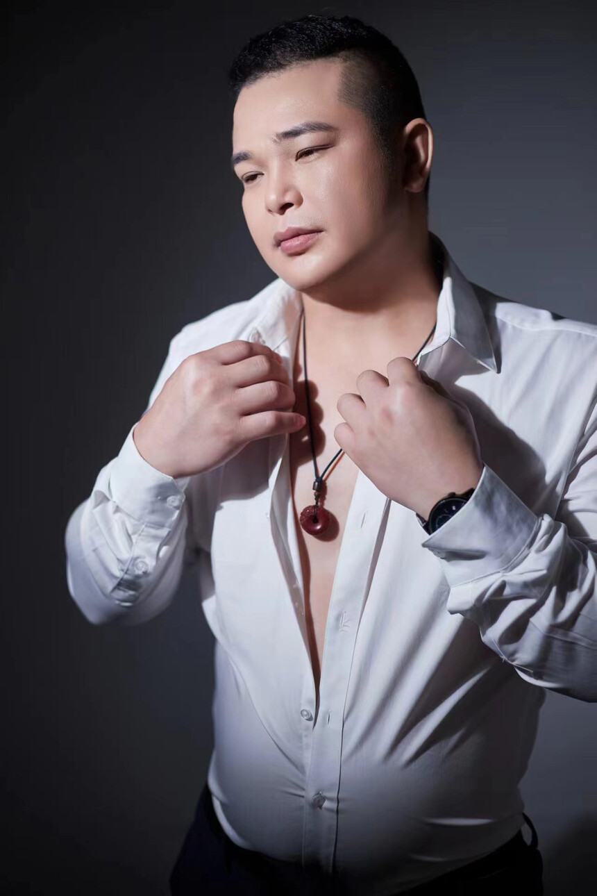 壮胖型男spa 广州- 红颜中老网