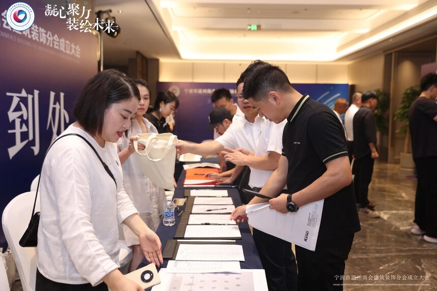 cb34ed1158fc9d670a151b58b70afe20.jpg