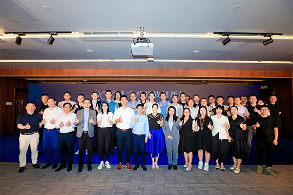 1727587284420625.jpg 001.jpg