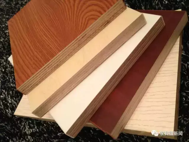 ɰ