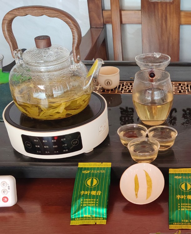 ���ݺ�İ�Ҷ�ƽ��Ҷ�׺Ͳ���2.jpg