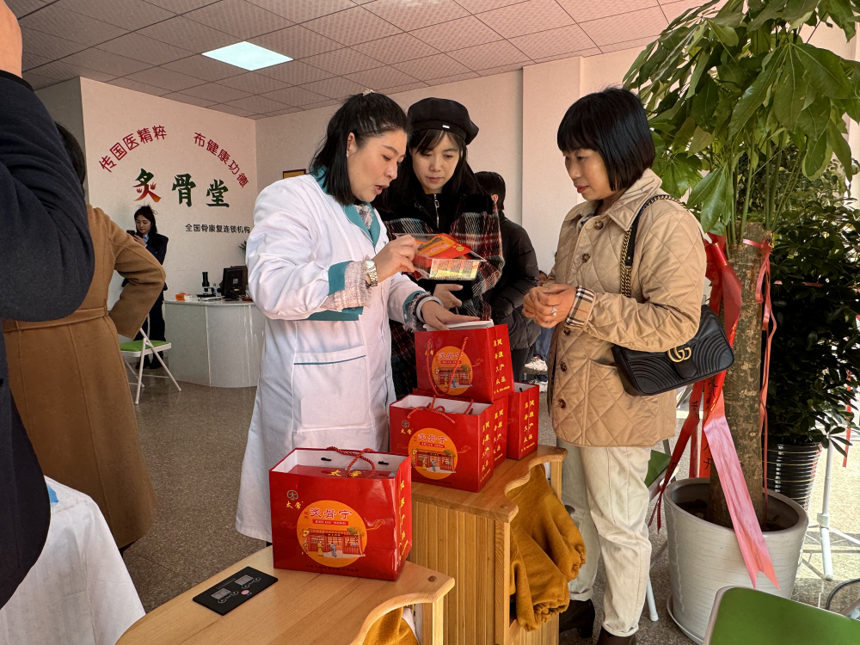 1713342487637905.png 图片1.png