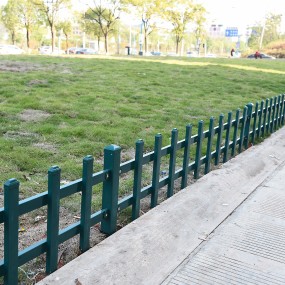 草坪護(hù)欄