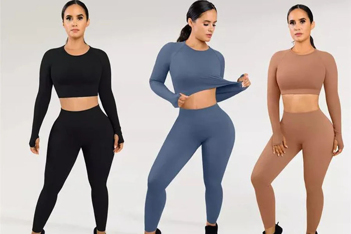 woman-in-long-sleeve-crop-top-and-leggings.webp.jpg