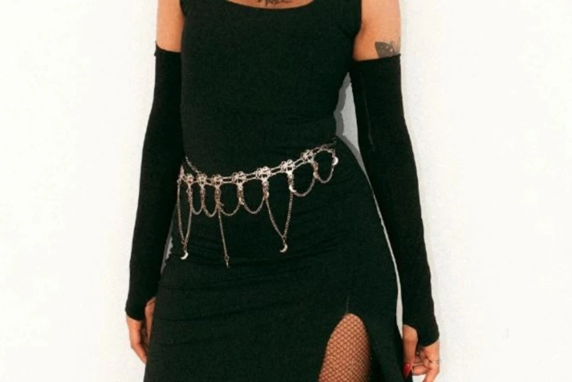Gold-toned-chain-belt-with-pendants.webp.jpg